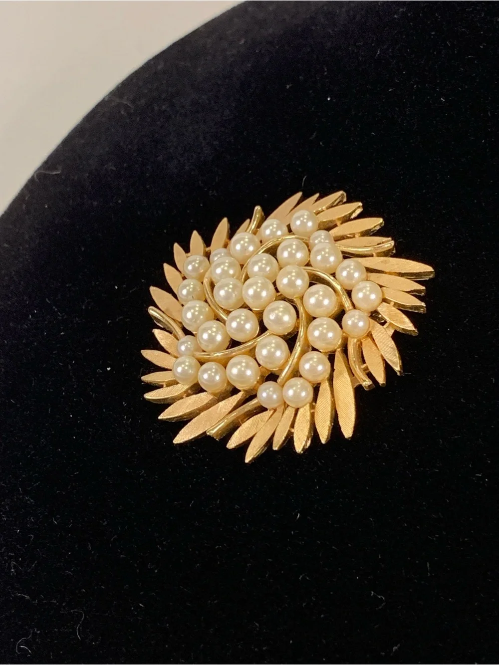 Vintage Trifari Gold Tone Faux Pearl Cluster Brooch